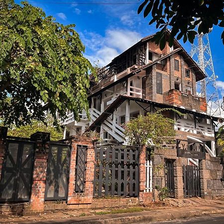 Y.O Inn Kon Tum Esterno foto