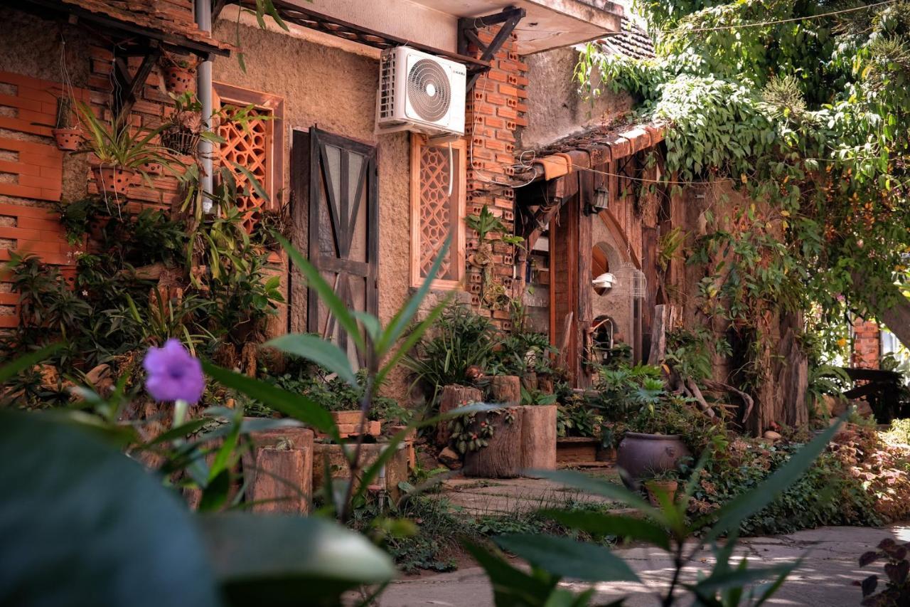 Y.O Inn Kon Tum Esterno foto